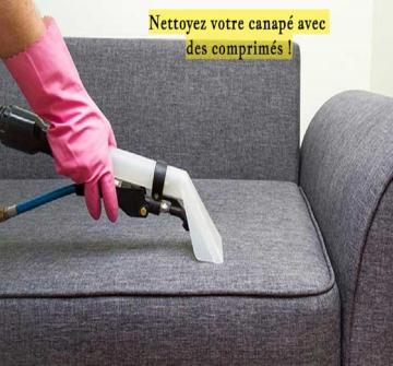 Avoir des tâches sombres c’est ennuyeux surtout pour ceux qui ont un canapé de couleur claire !  Alors quelle est la solution ?